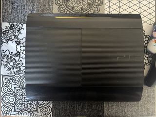 PS3 Súper Slim + 20 Juegos + 2 Mandos