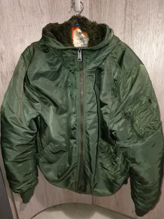 Chaqueta Alpha Industries Verde Militar
