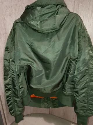 Chaqueta Alpha Industries Verde Militar