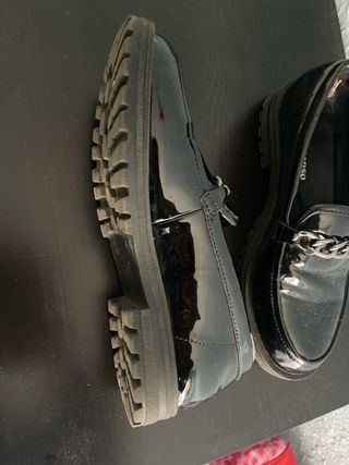 Zapatos negros talla 36 con cadena