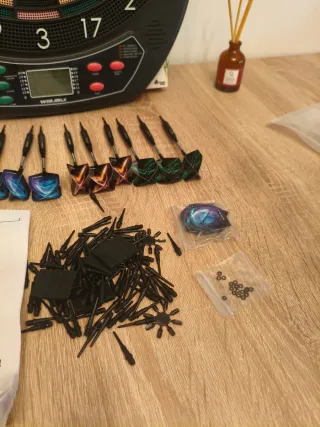 Diana Electrónica con Dardos para 4 jugadores