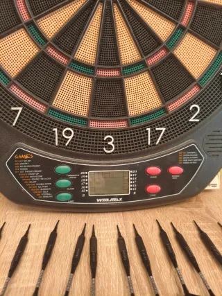 Diana Electrónica con Dardos para 4 jugadores