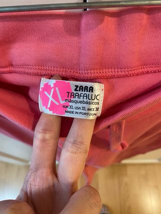 Pantalón chándal rosa Zara