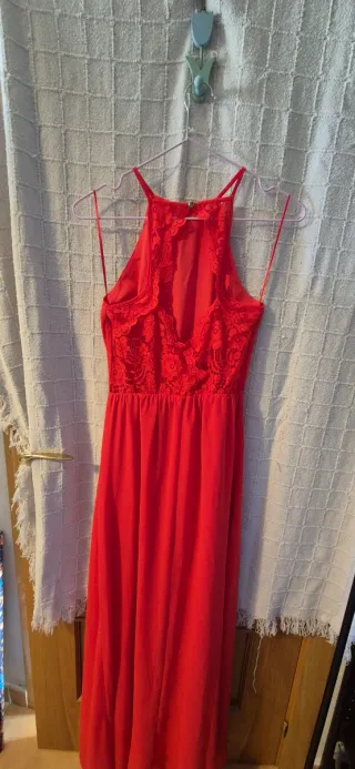 Vestido largo rojo de verano