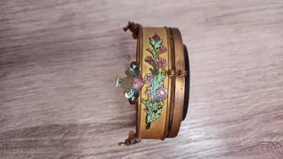 Antiguo joyero micromosaico floral