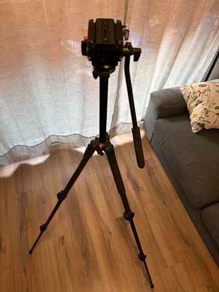 Trípode Manfrotto 190XV + rótula 701HDV + MBAG80N