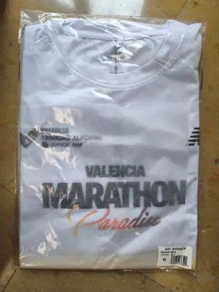 Camiseta Maratón Valencia 2025 New Balance Talla M