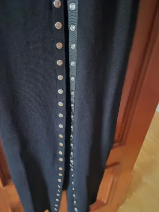 Vestido Zara largo negro tachuelas