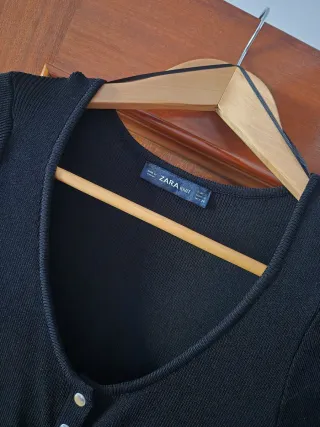 Vestido Zara largo negro tachuelas