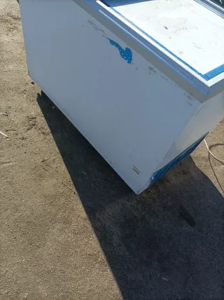 Congelador industrial blanco