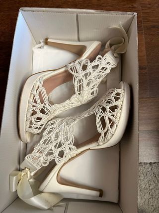 Zapatos encaje blanco Novia T39