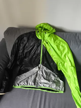 Cortavientos Puma Talla XL Negro/Verde