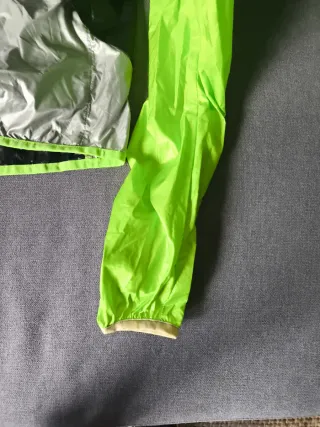 Cortavientos Puma Talla XL Negro/Verde