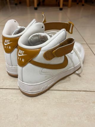 Zapatillas Nike Air Force 1 High Top Doradas