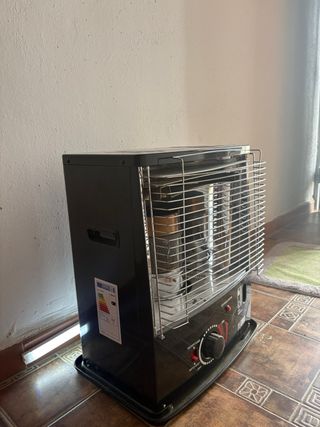 Estufa de parafina FLAMA negra