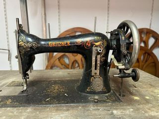 Mesa máquina coser GRITZNER antigua