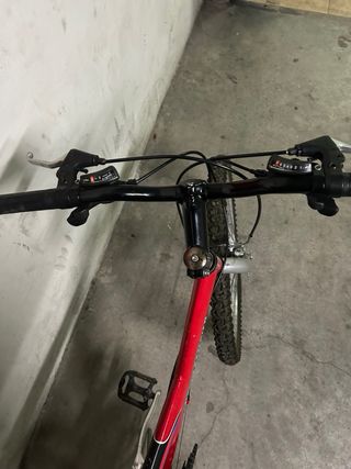 Bicicleta Mountgambier Roja y Plata