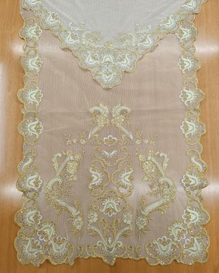 Manteleta Tul Bordado Marfil y Oro