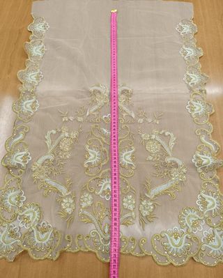Manteleta Tul Bordado Marfil y Oro