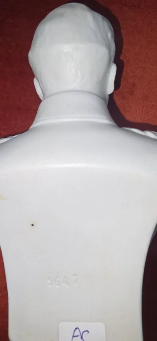 Busto Antiguo Militar