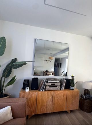 Aparador de madera maciza de mango