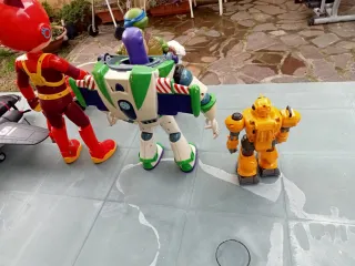 Lotto Giocattoli: Buzz, Tartaruga, Aereo, Elicotte