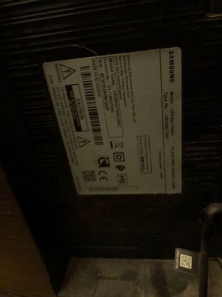 TV Samsung 65 Estropeada