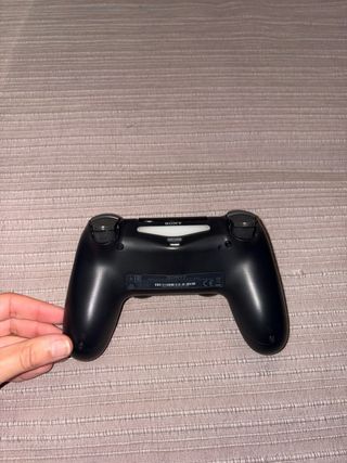 PS4 Slim Nera + Controller e Cavi
