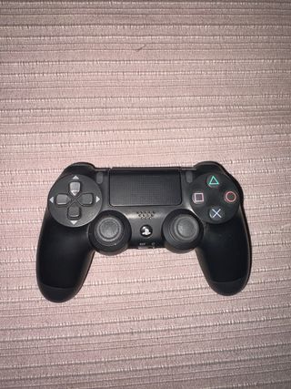 PS4 Slim Nera + Controller e Cavi
