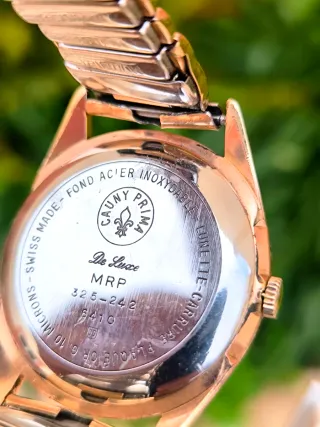 Reloj suizo Cauny Calendar Antiguo.