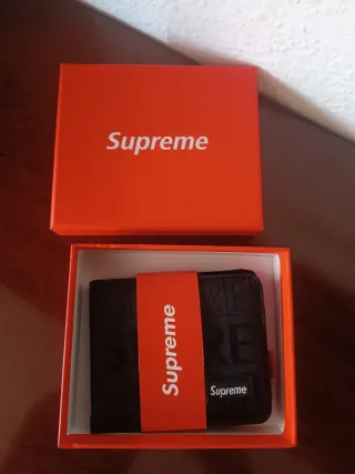Cartera Supreme Negra