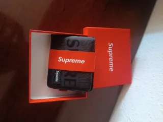 Cartera Supreme Negra
