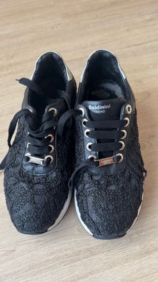 Zapatillas Baldinini Negras Encaje