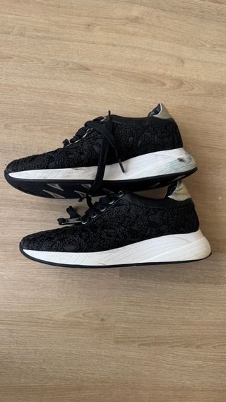 Zapatillas Baldinini Negras Encaje