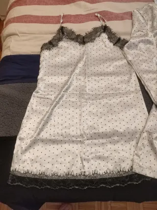 Conjunto Lujo Bata y Camisón nuevo cierre de tiend