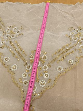 Manteleta tul bord. marfil oro, lent. oro. 73cm
