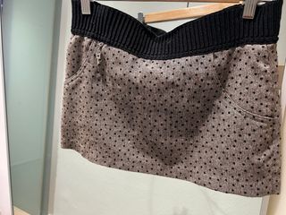 Minifalda marrón con topos negros