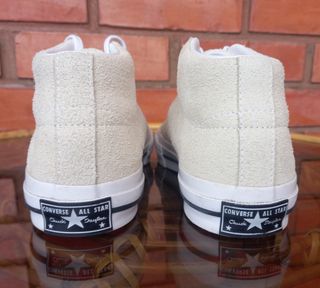 Converse Unisex Talla 39.5 Crema
