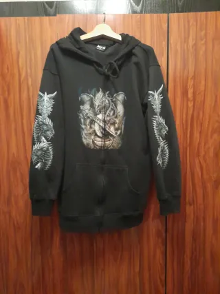 Chaqueta con cremallera y dragones