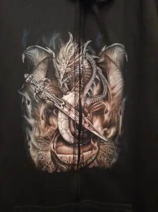 Chaqueta con cremallera y dragones