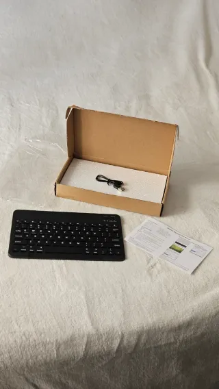 Teclado Inalámbrico WiFi nuevo