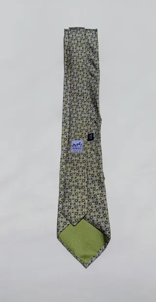 Corbata Hermés Seda Verde y Morado
