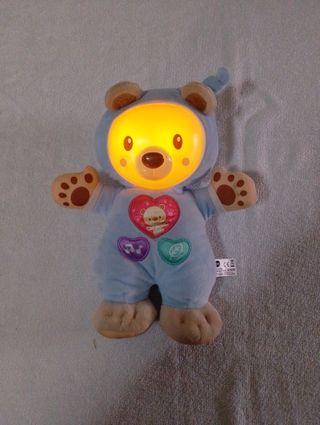 Oso de peluche azul con corazón