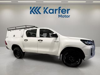 Toyota Hilux 2.4 D-4D Cabina Doble GX