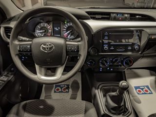 Toyota Hilux 2.4 D-4D Cabina Doble GX