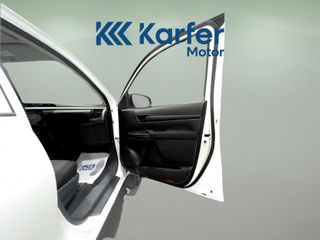 Toyota Hilux 2.4 D-4D Cabina Doble GX