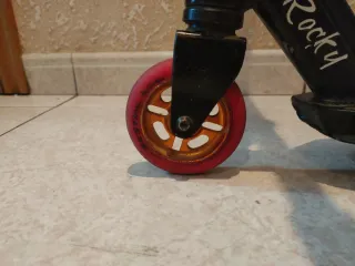 Patinete Bestial Wolf Rocky R4