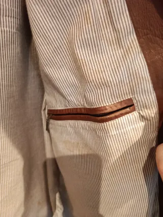 Chaqueta de cuero marrón