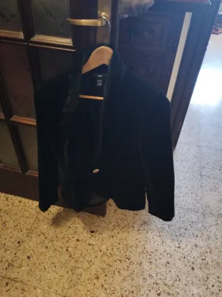 Americana H&M Negra Talla L