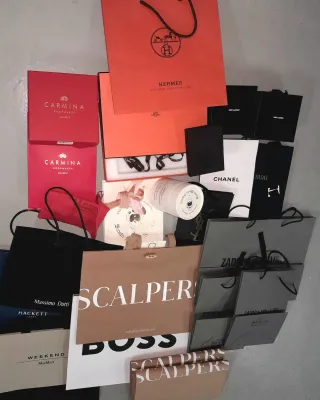 Bolsa y Cajas Vacias de Lujo